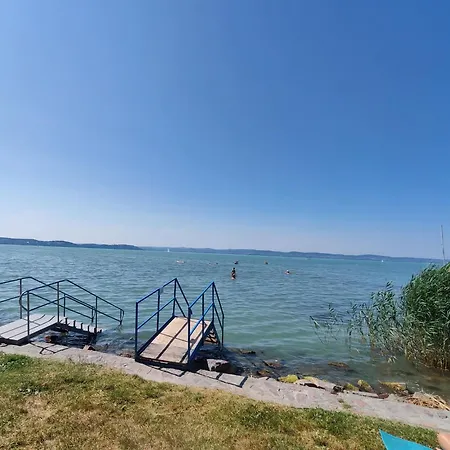 Appartement Vízparti éden